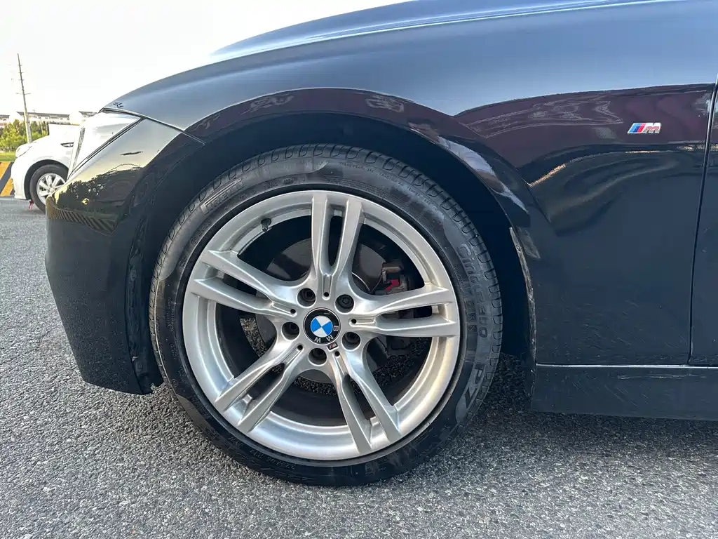 BMW 3 Series 2017 — фото 8