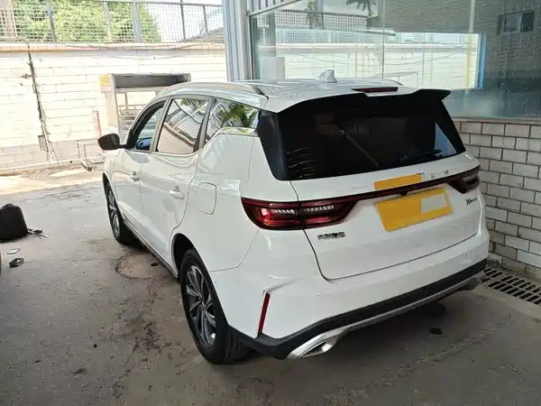 Geely Vision X6 2022