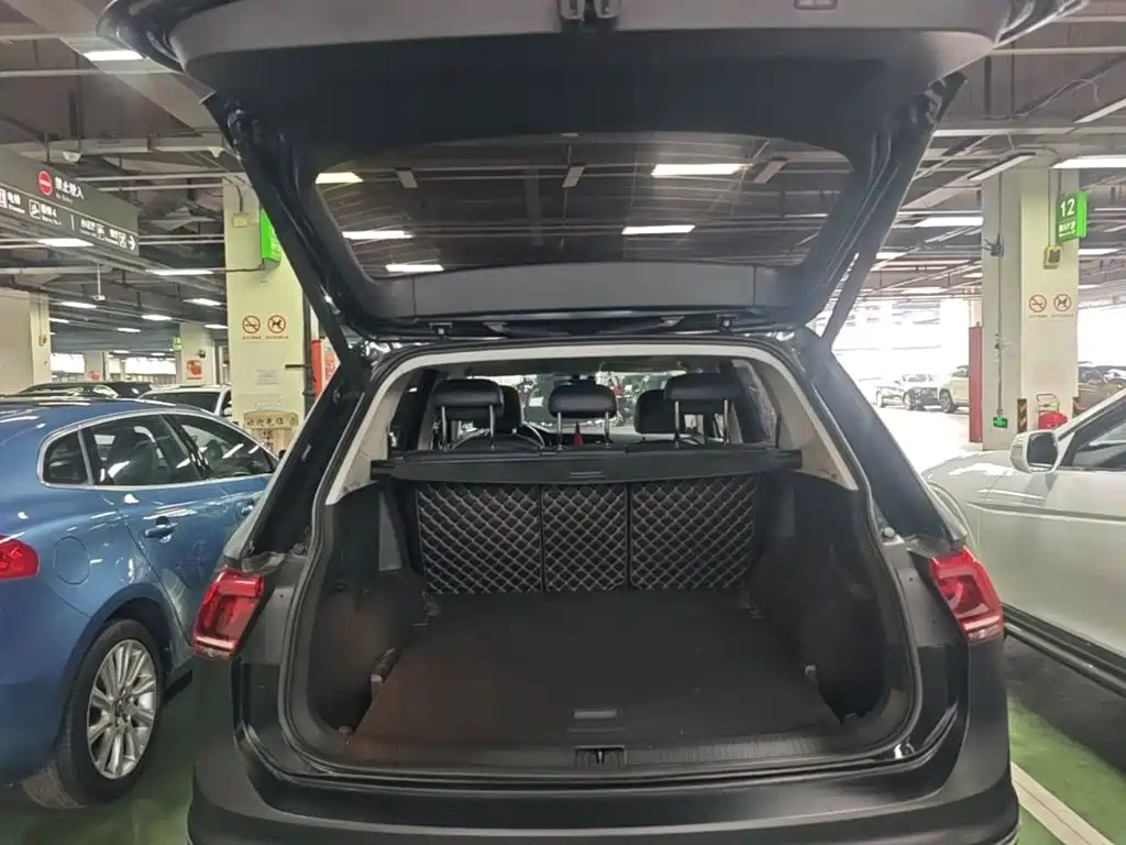 Volkswagen Tiguan L 2018 — фото 19