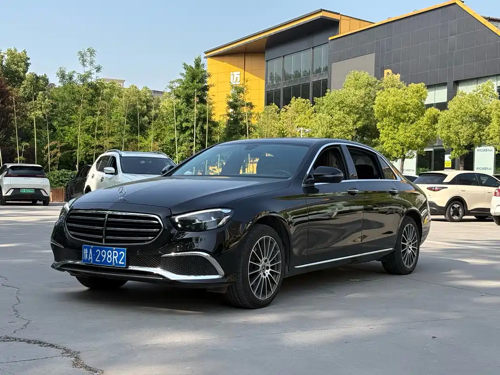 Mercedes-Benz E-Class 2023 — фото 1