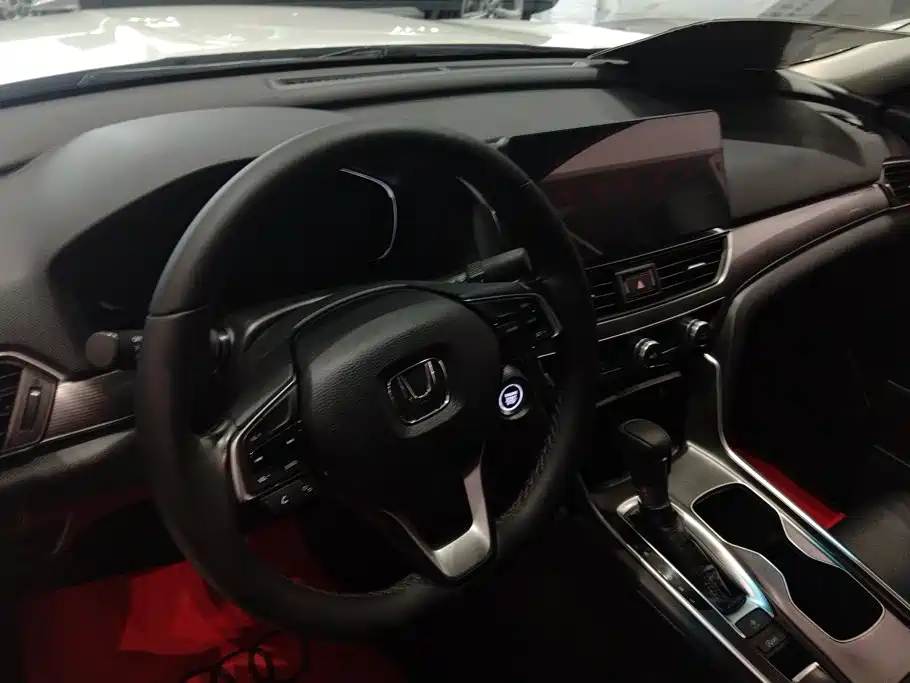 Honda Accord 2020 — фото 12
