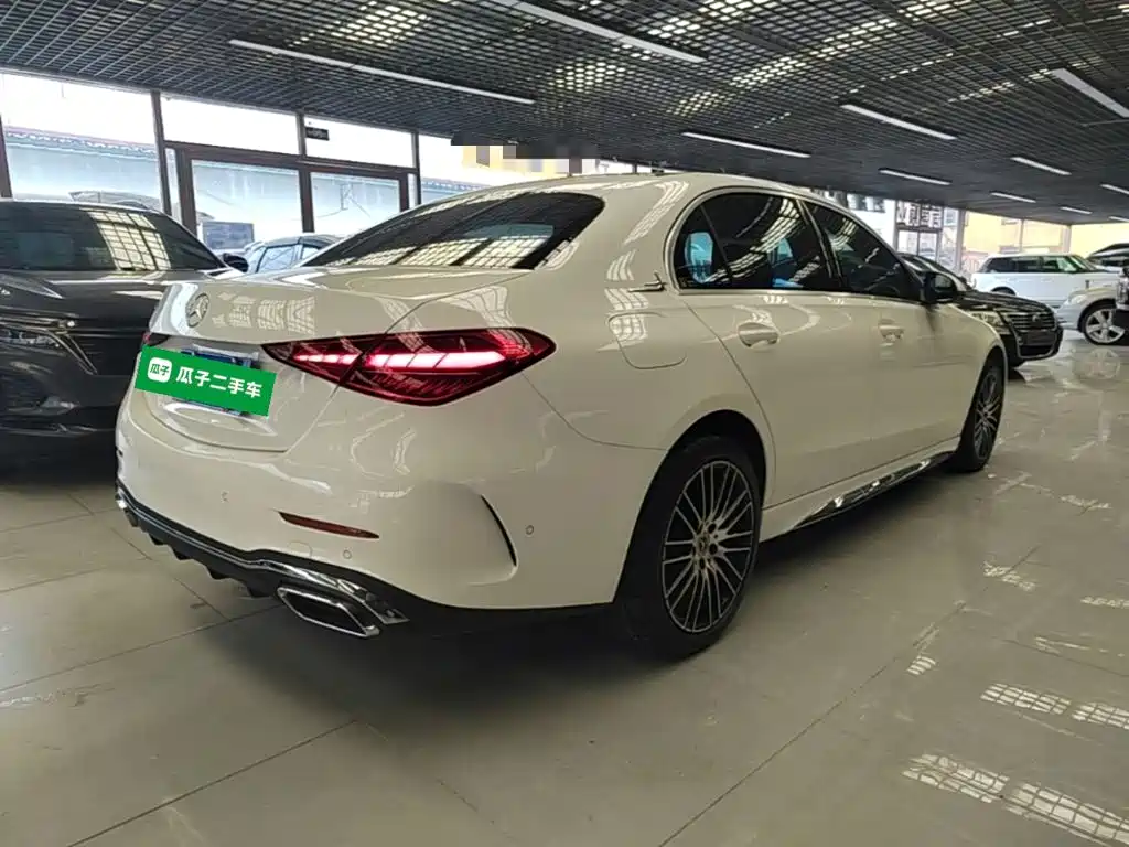 Mercedes-Benz C-Class 2025