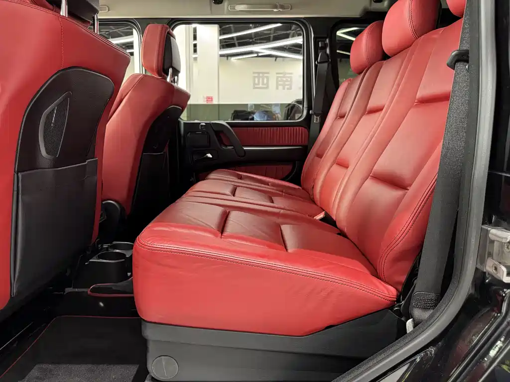 Mercedes-Benz G-Class 2017 — фото 10