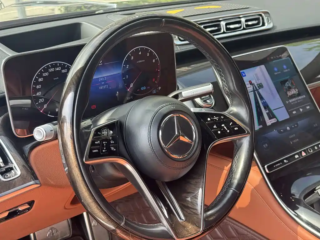 Mercedes-Benz Maybach S-Class 2022 — фото 13