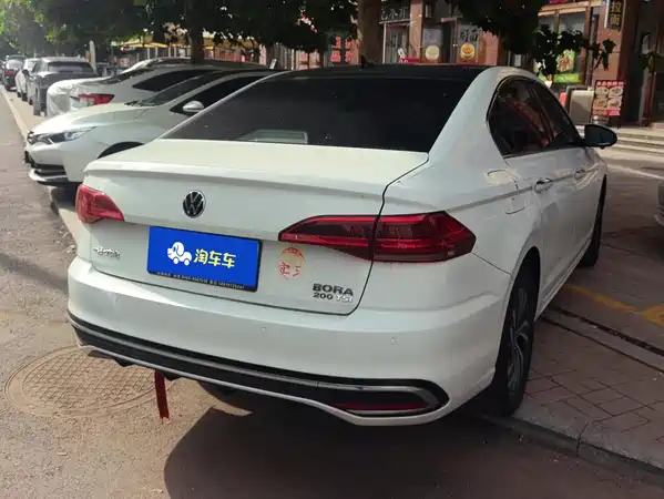 Volkswagen Bora 2023