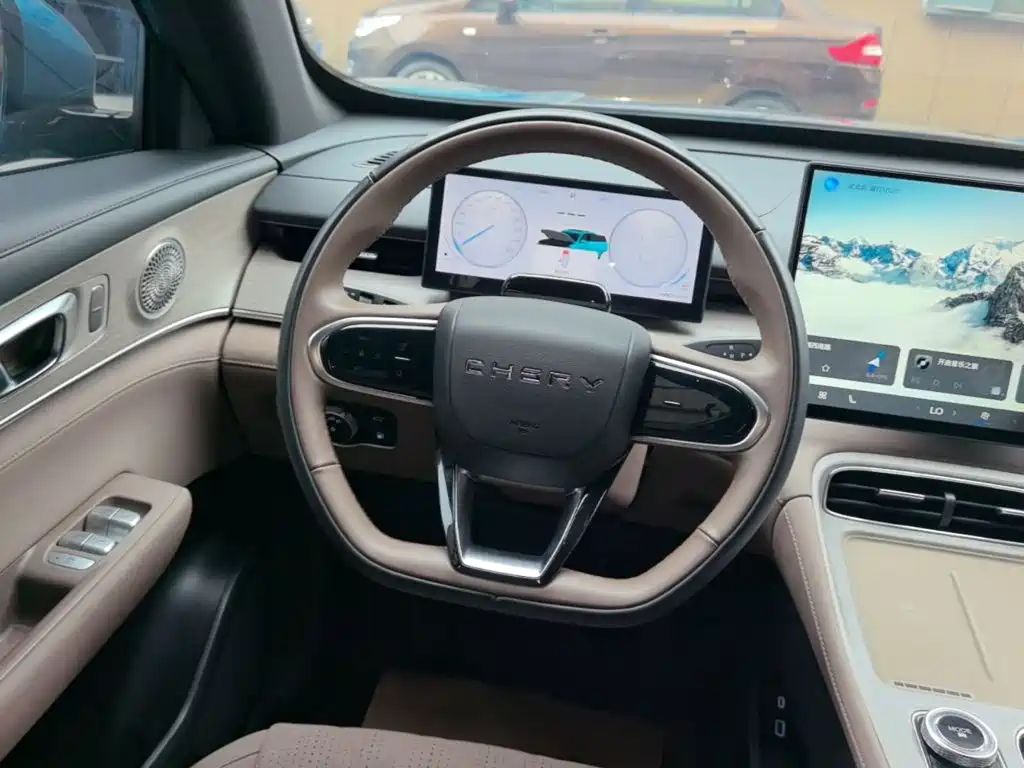 Chery Tiggo 8 PLUS C-DM 2024 — фото 11