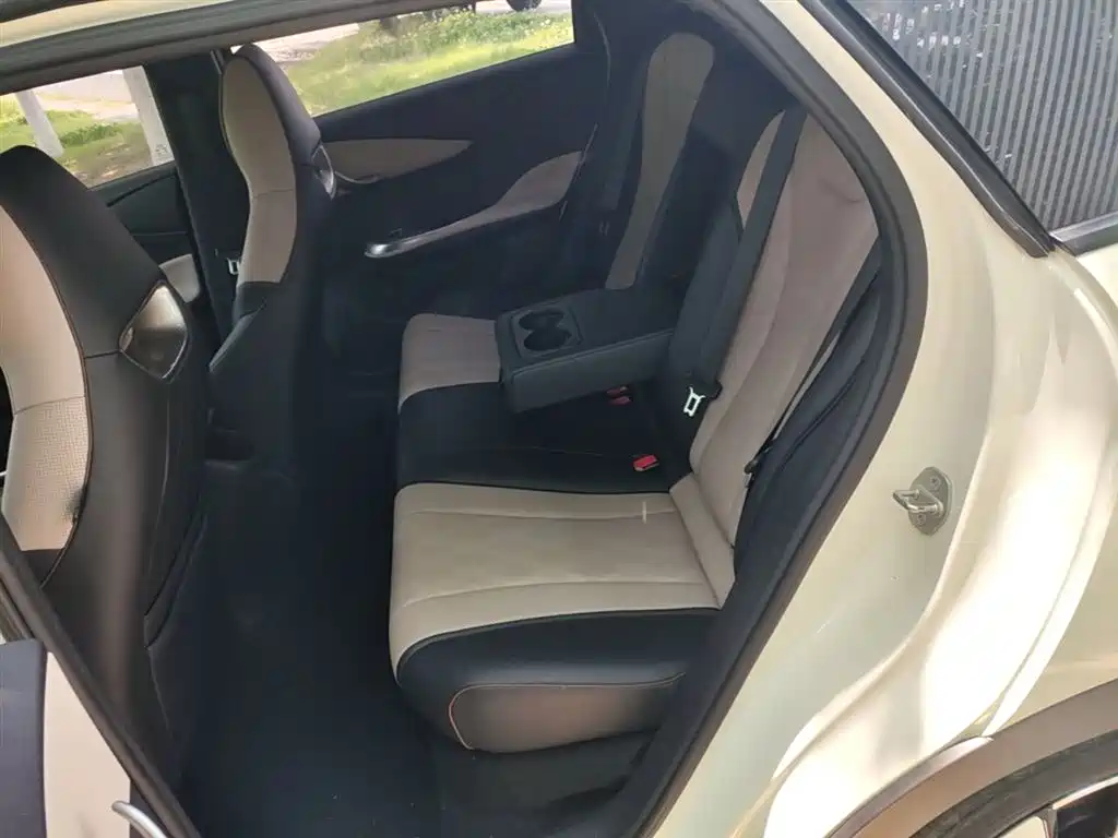 BYD Dolphin 2023 — фото 17