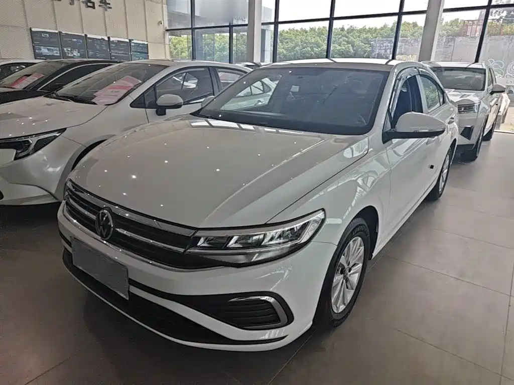 Volkswagen Bora 2024