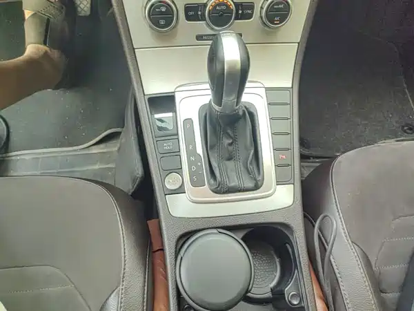 Volkswagen Magotan 2015