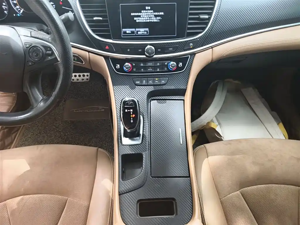 Buick LaCrosse 2017 — фото 14