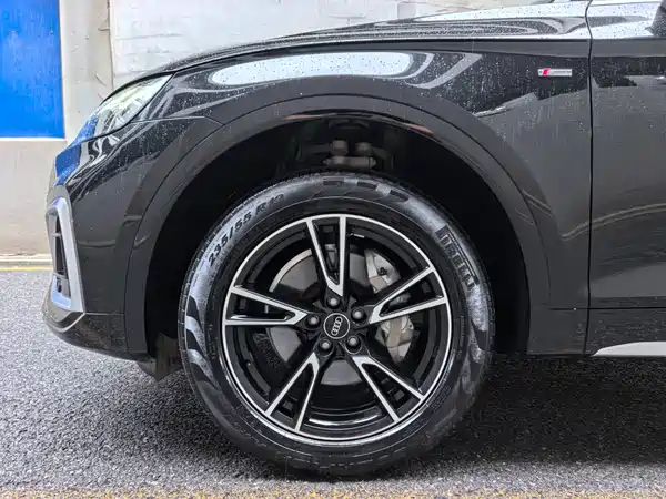 Audi Q5L 2025