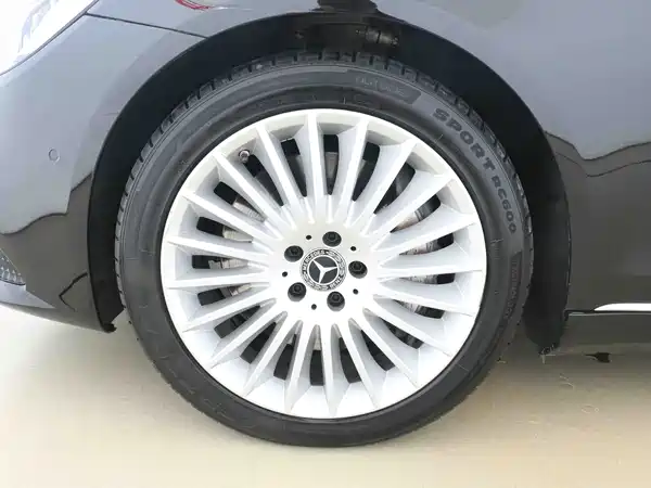 Mercedes-Benz S-Class 2020