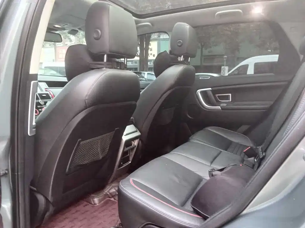 Land Rover Discovery Sport 2019 — фото 8