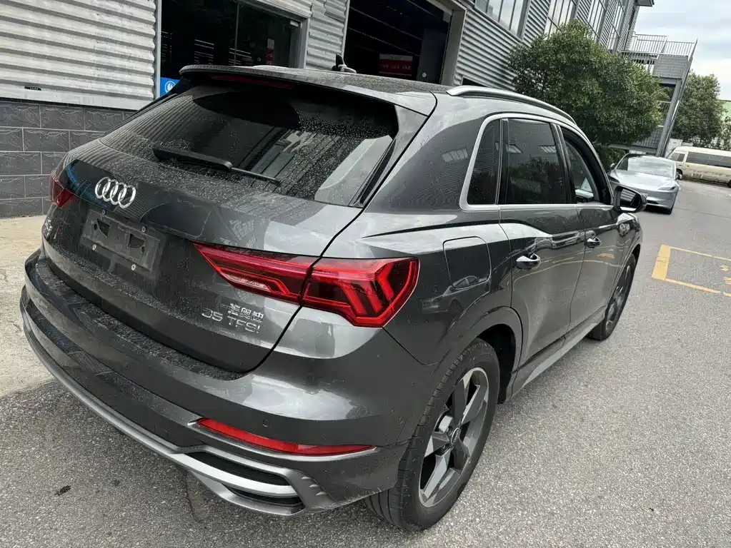Audi Q3 2022