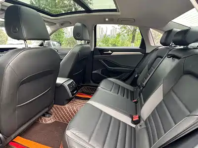 Volkswagen Sagitar 2021
