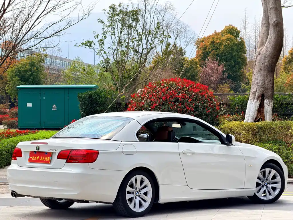 BMW 3 Series 2012 — фото 16