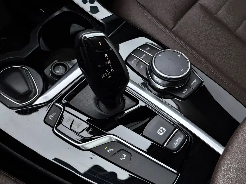 BMW X3 2019 — фото 13