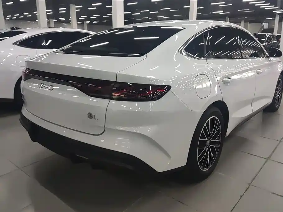 BYD Qin L 2024 — фото 3