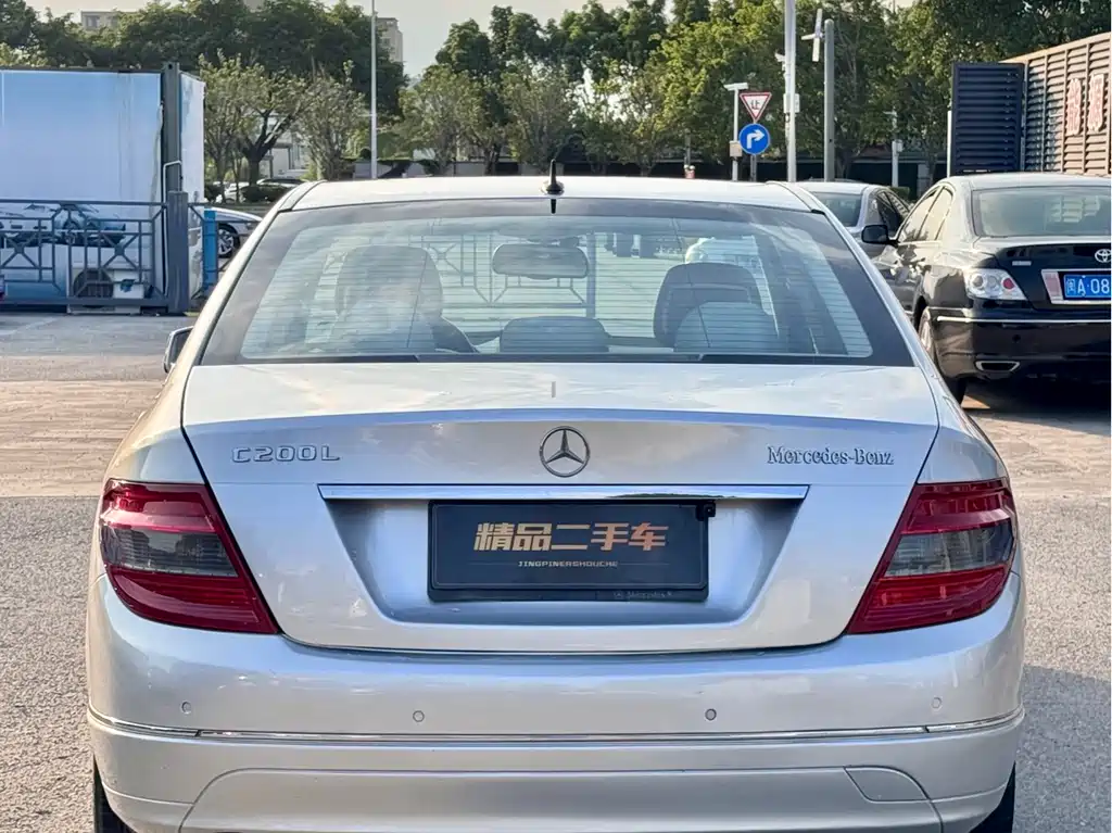 Mercedes-Benz C-Class 2011 — фото 21