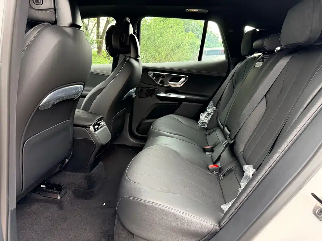 Mercedes-Benz EQE SUV 2025