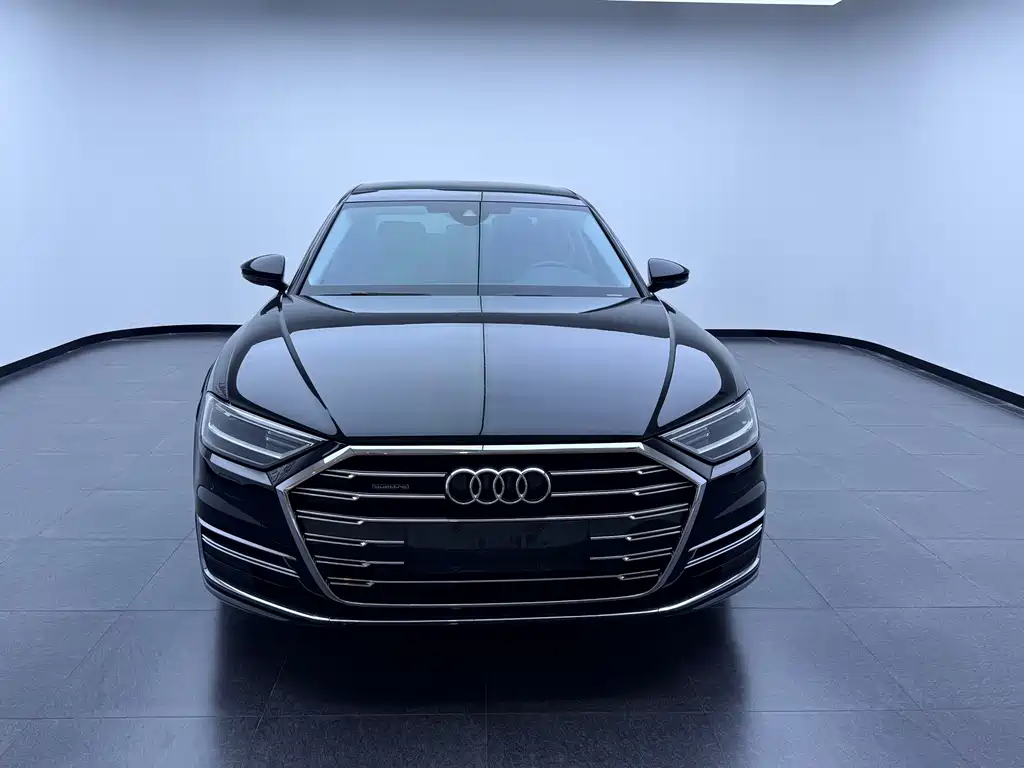 Audi A8 2021 — фото 7