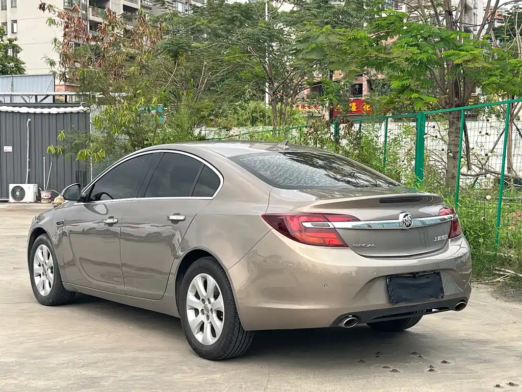 Buick Regal 2015 — фото 8