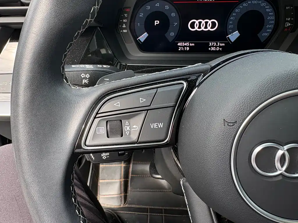 Audi A3 2023 — фото 10