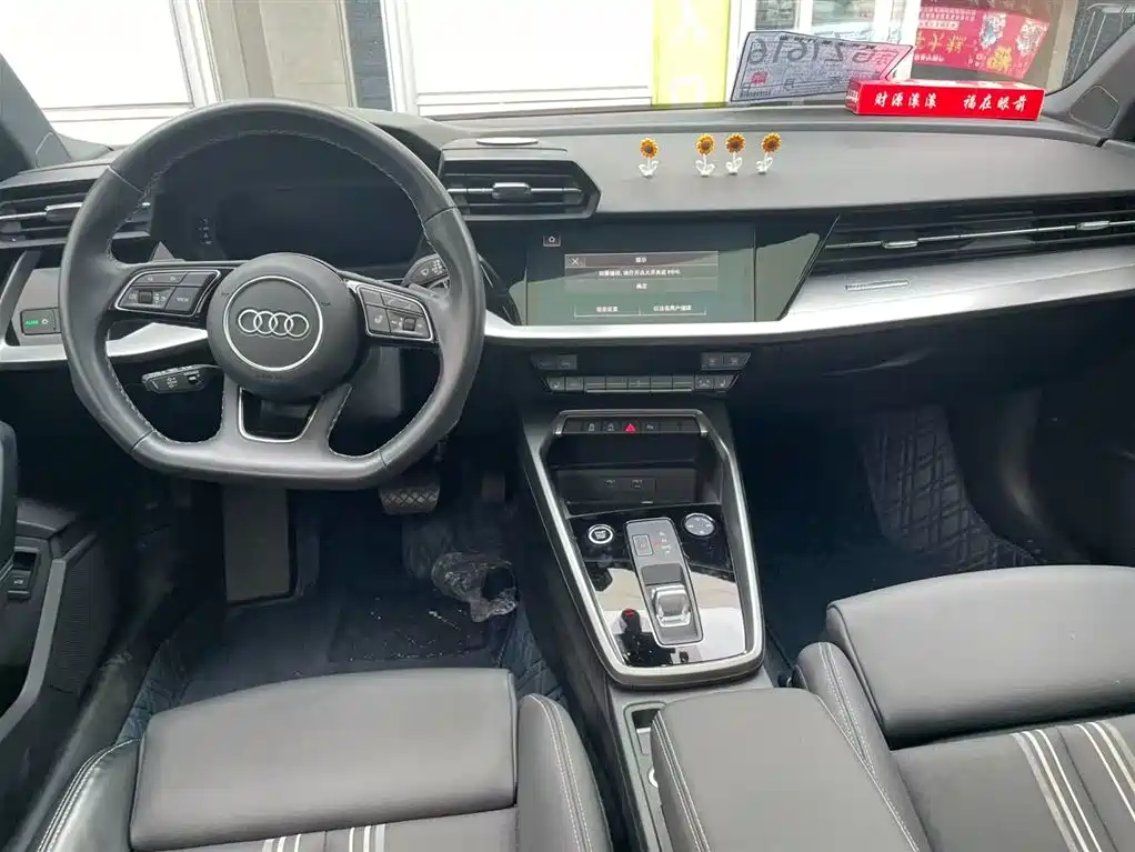 Audi A3 2023 — фото 2