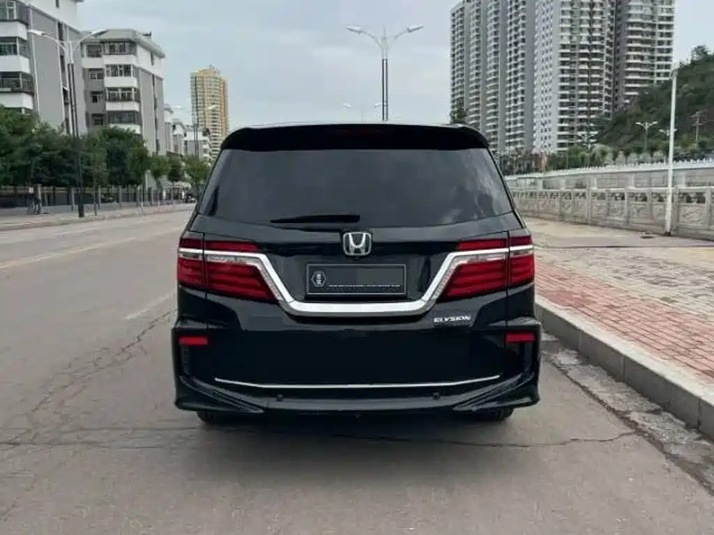 Honda Elysion 2018 — фото 8