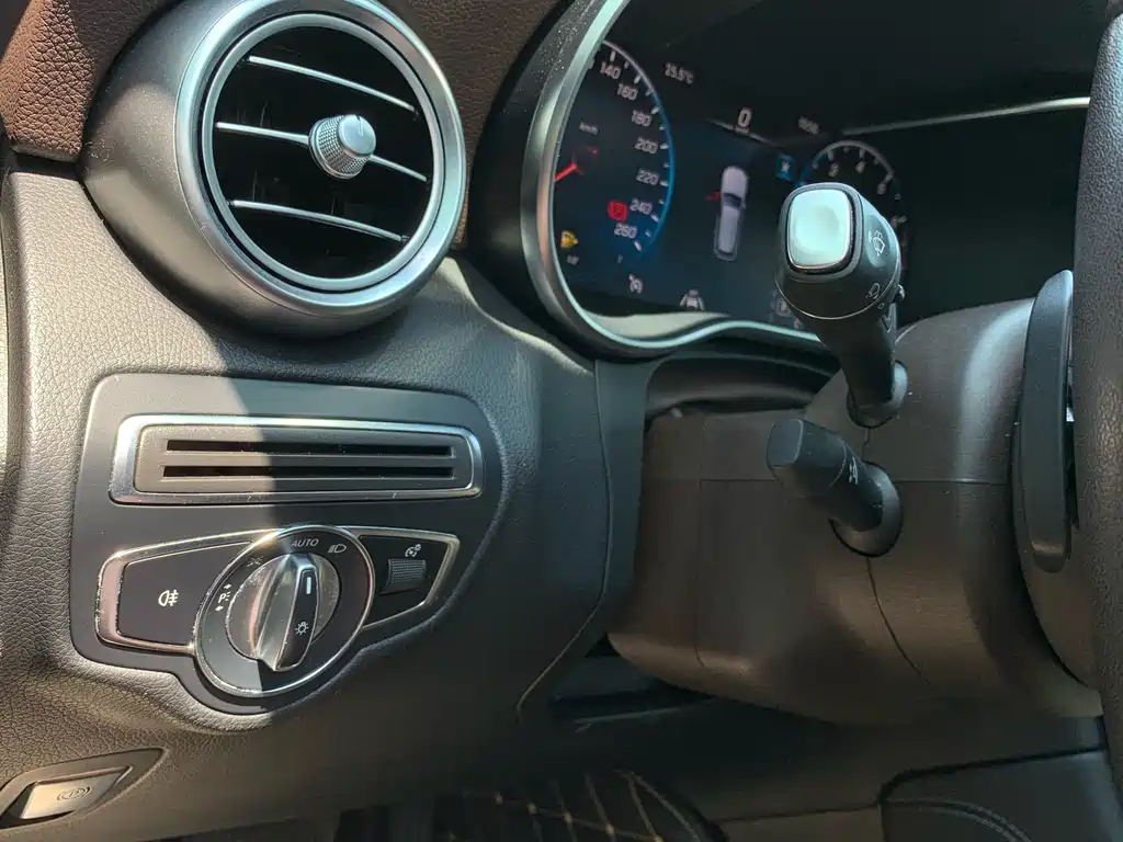 Mercedes-Benz GLC 2020 — фото 22