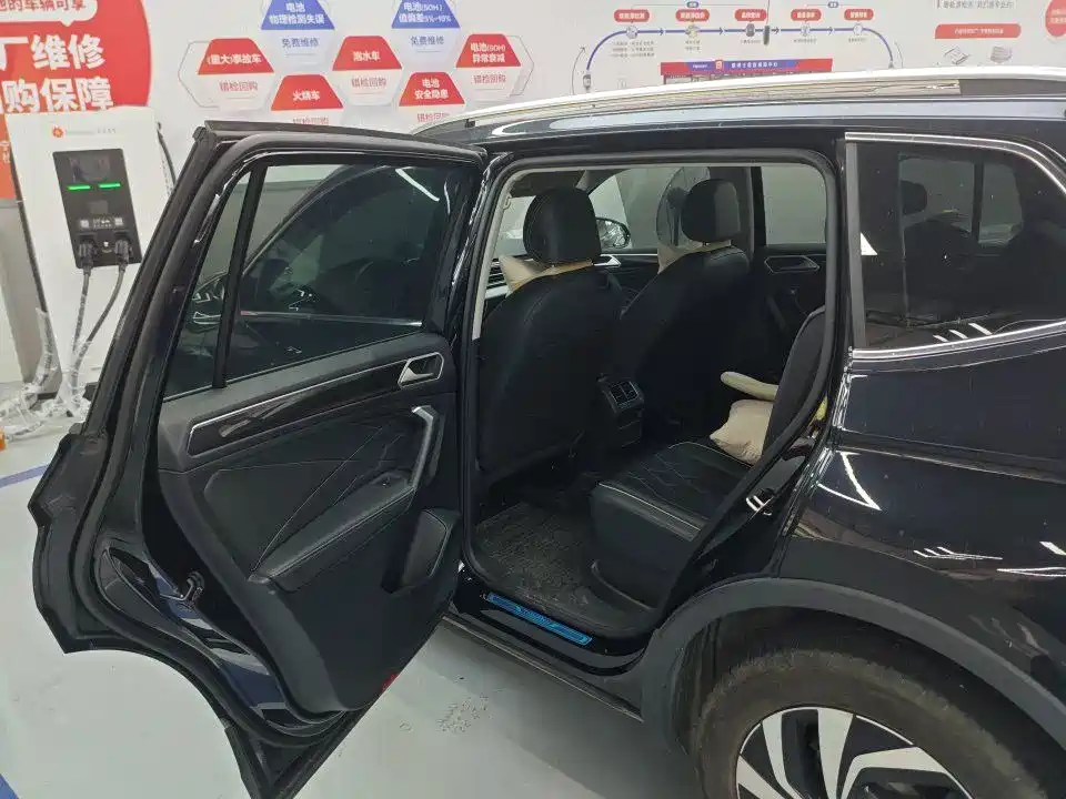 Volkswagen Tiguan L 2024