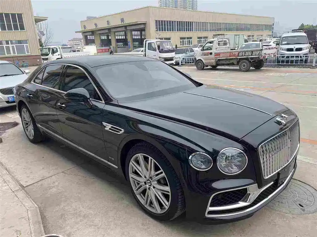 Bentley Flying Spur 2020 — фото 3