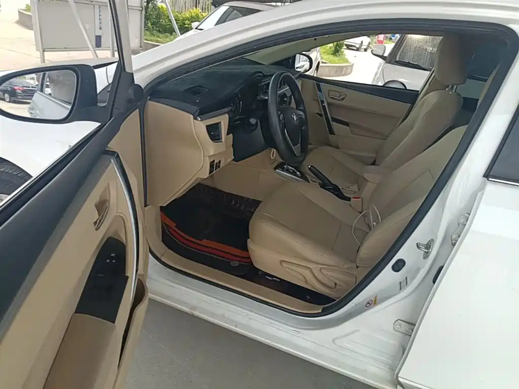 Toyota Corolla 2016 — фото 16