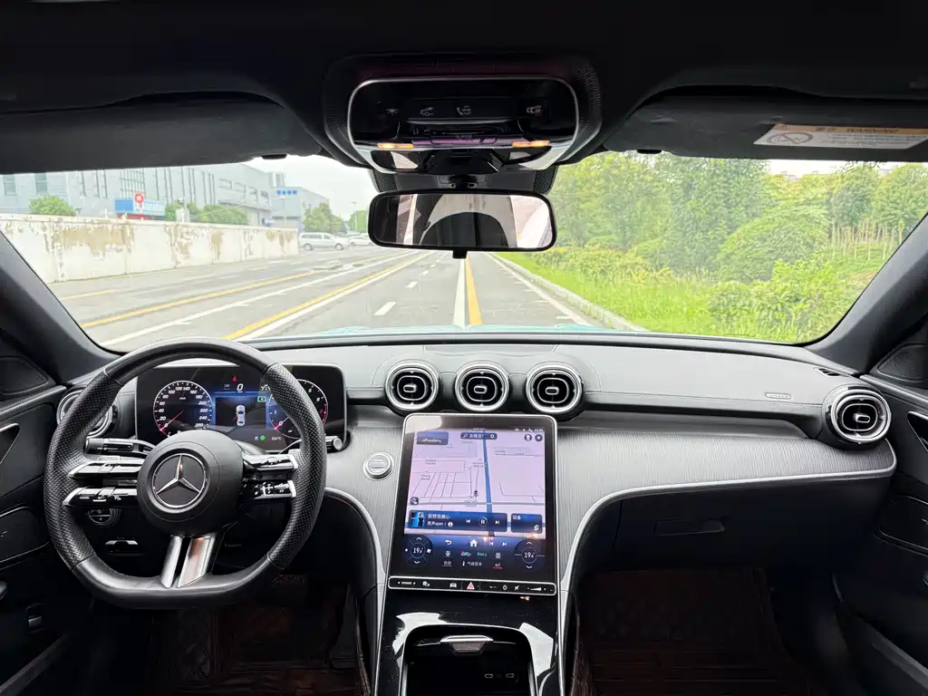 Mercedes-Benz C-Class 2023