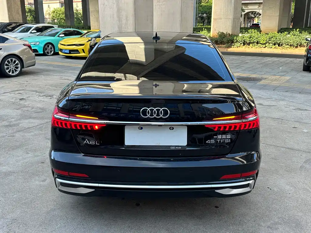 Audi A6L 2023 — фото 7
