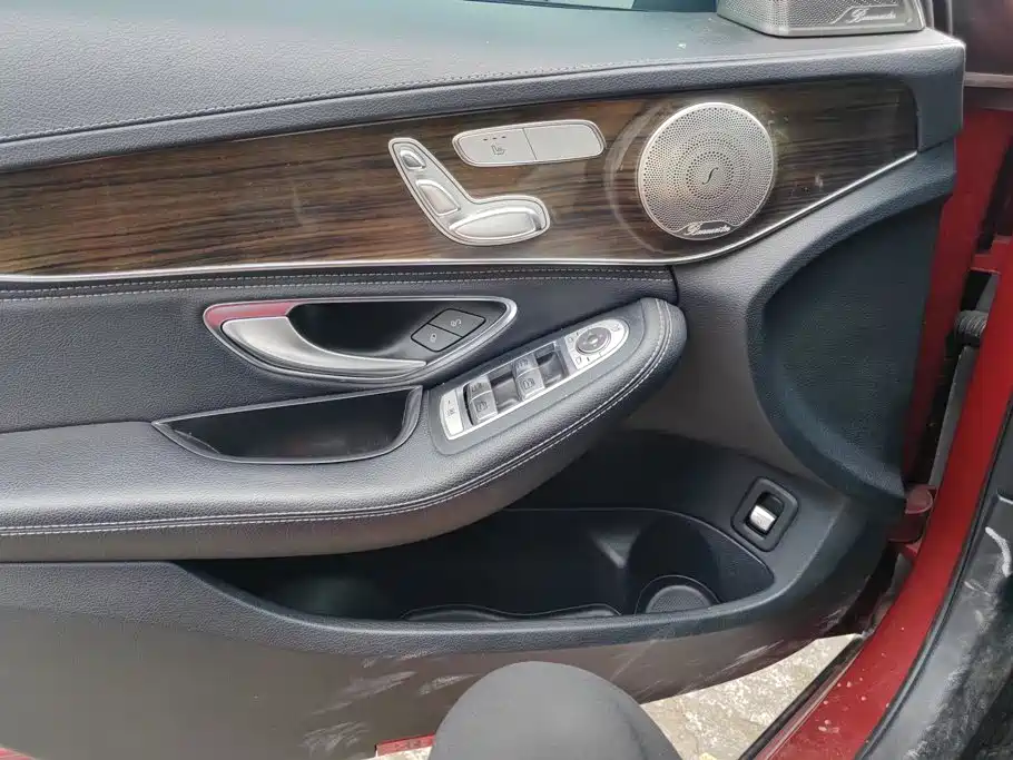 Mercedes-Benz C-Class 2016