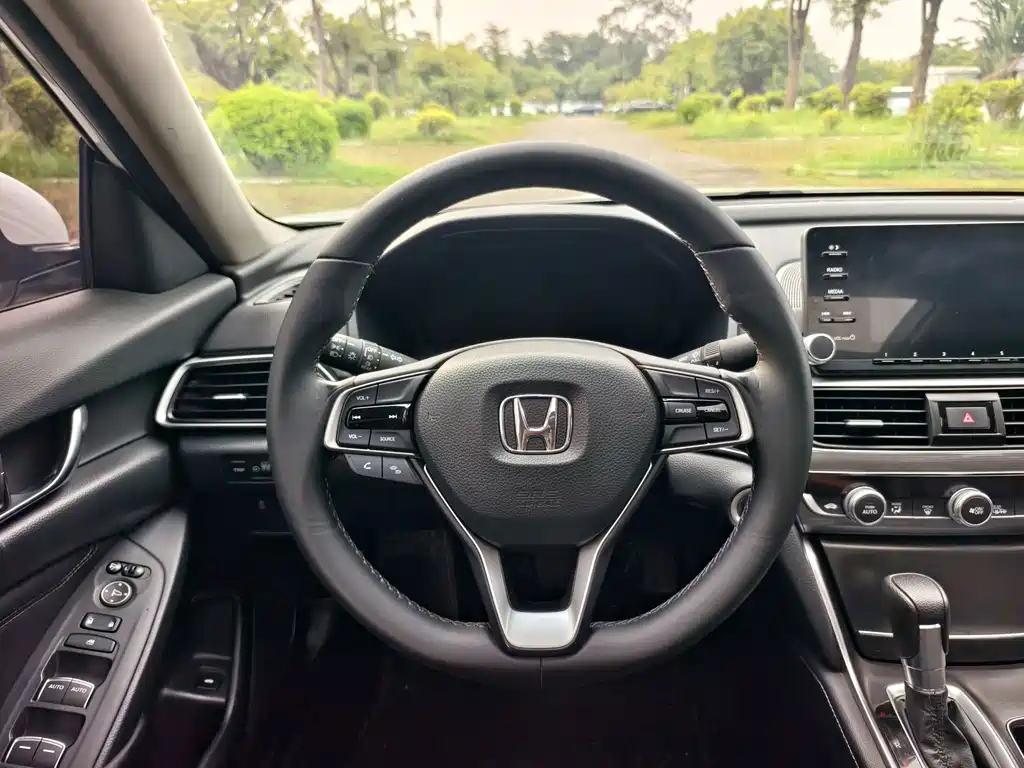 Honda Accord 2021 — фото 7
