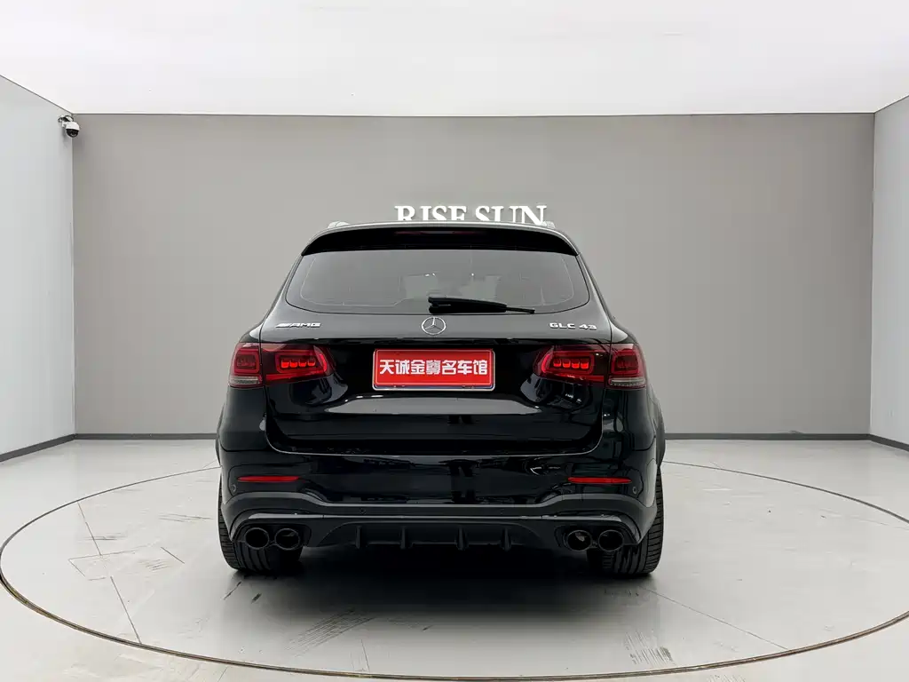Mercedes-Benz GLC AMG 2023 — фото 3