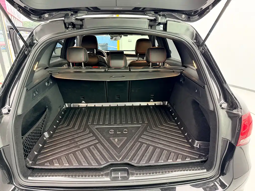 Mercedes-Benz GLC AMG 2023 — фото 17
