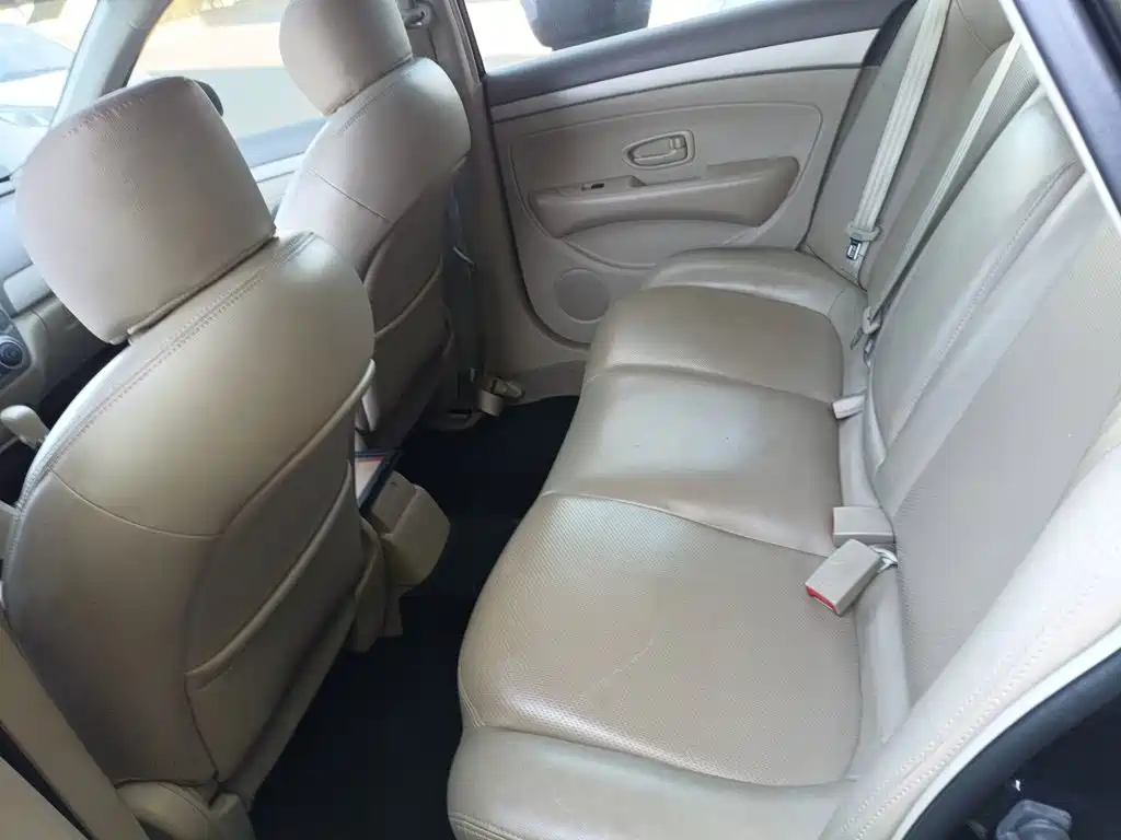 Nissan Sylphy 2018 — фото 10