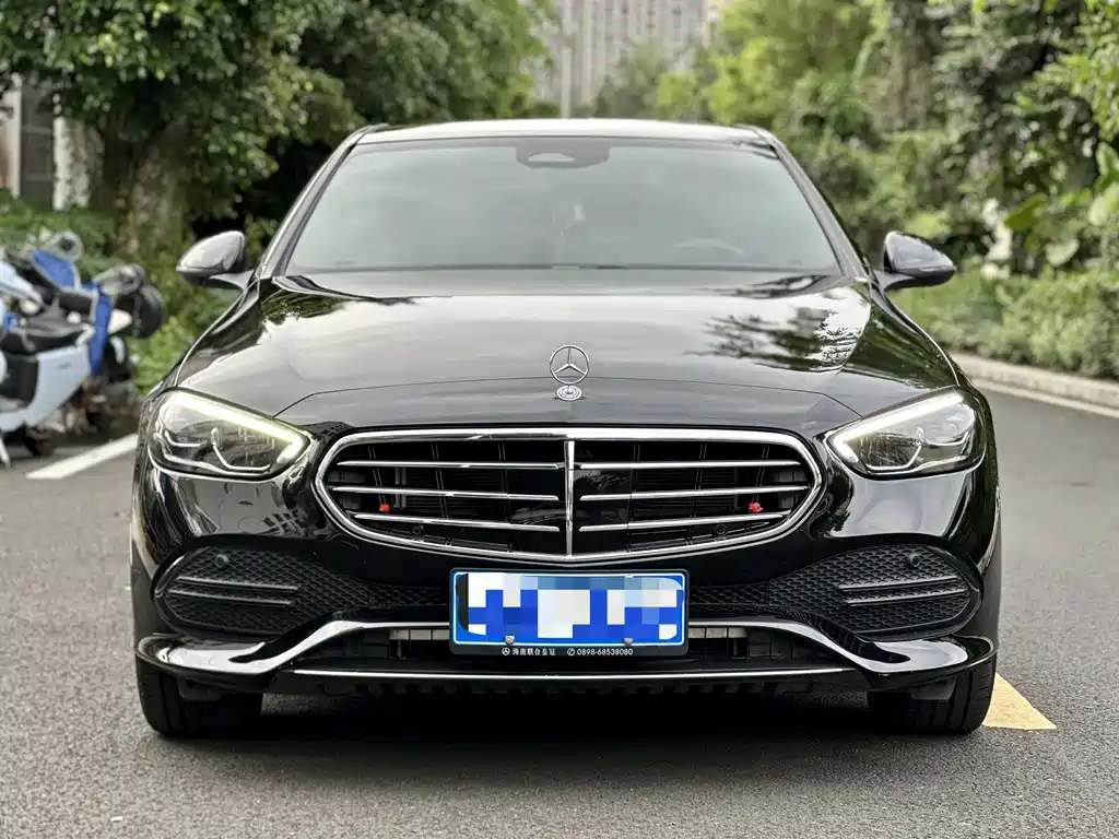 Mercedes-Benz C-Class 2023 — фото 3