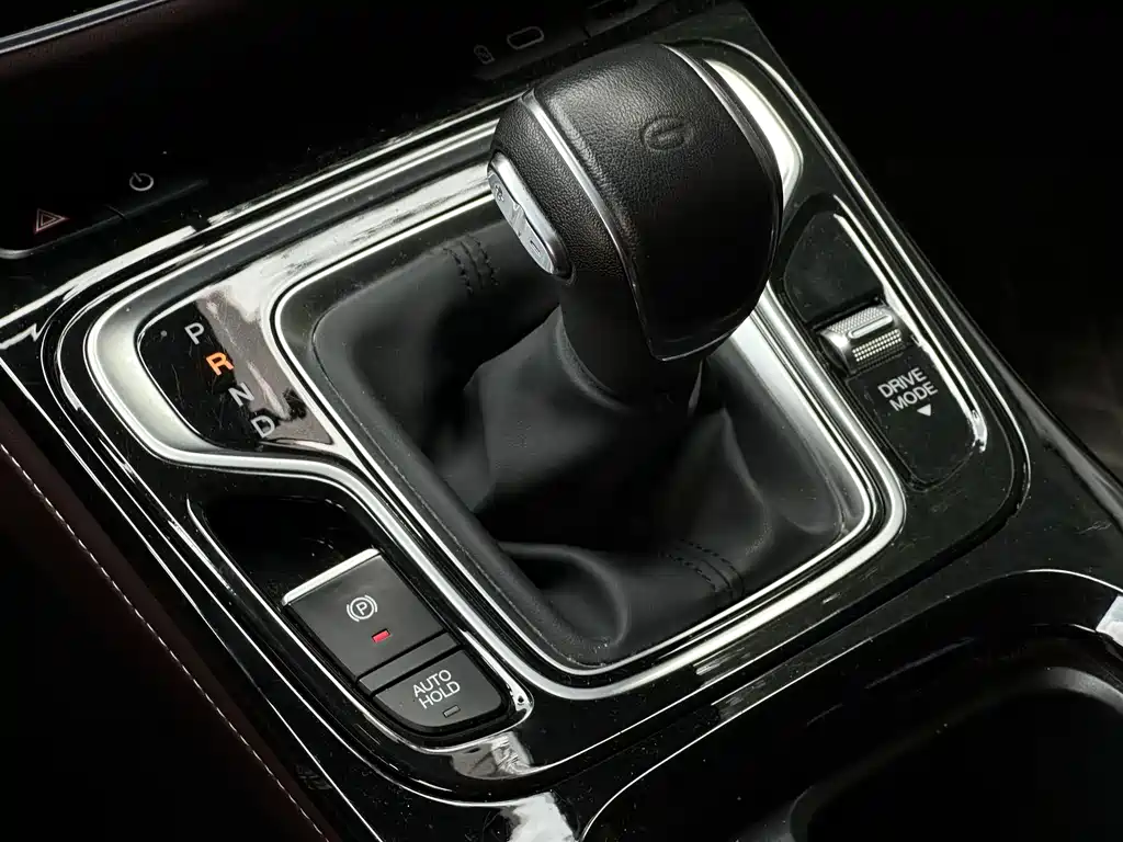 GAC Motor Trumpchi M6 2024 — фото 19