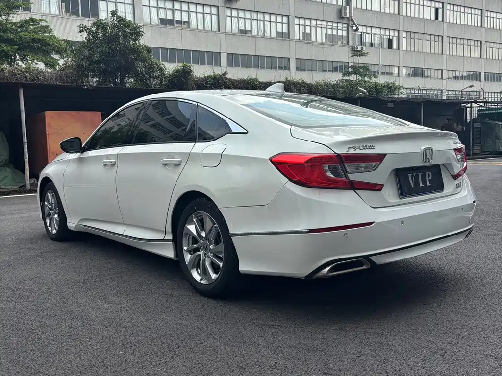 Honda Accord 2020 — фото 14