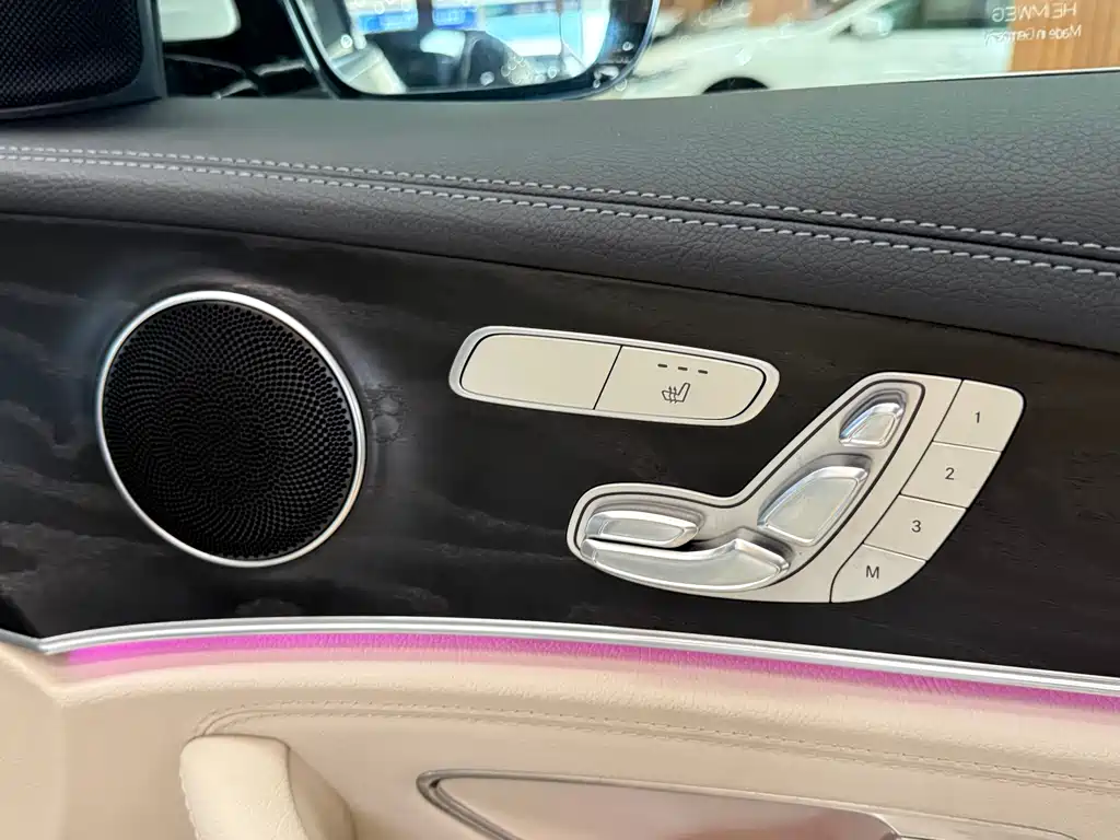 Mercedes-Benz E-Class 2017 — фото 17