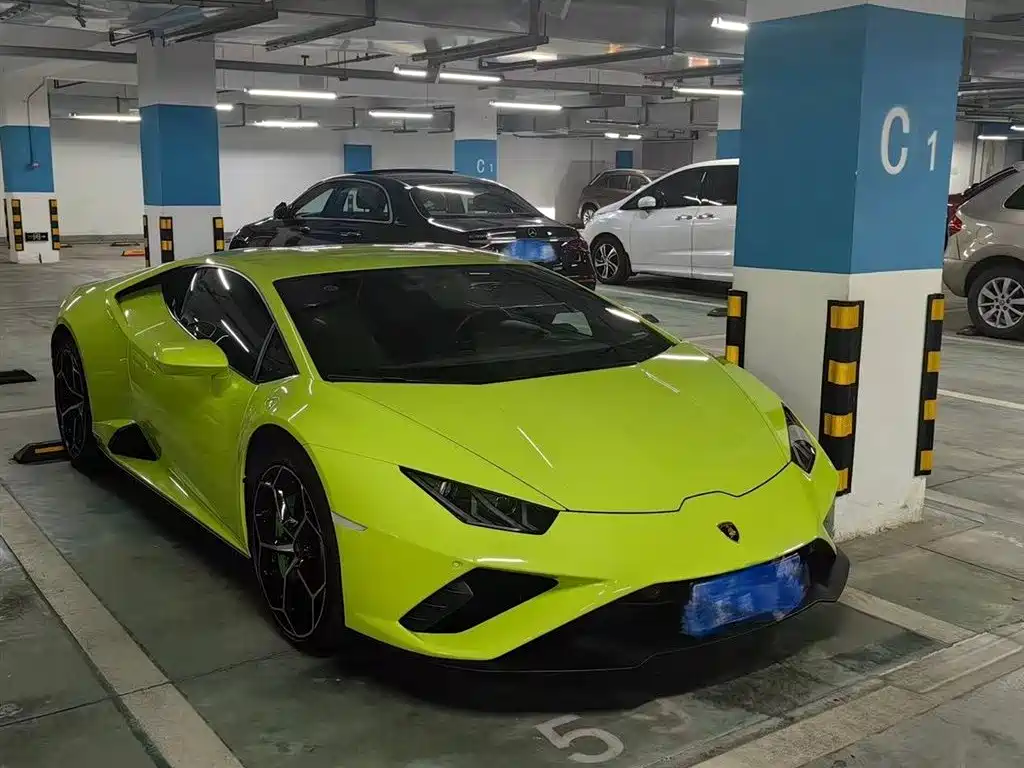 Lamborghini Huracán 2021