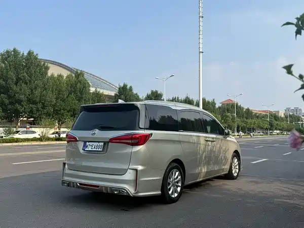 Buick GL8 2018