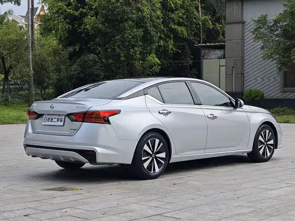Nissan Teana 2021
