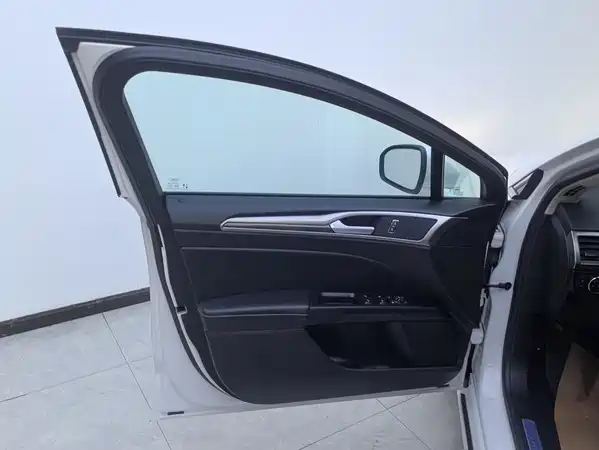 Ford Mondeo 2021