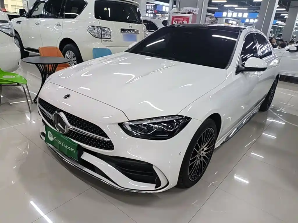 Mercedes-Benz C-Class 2025