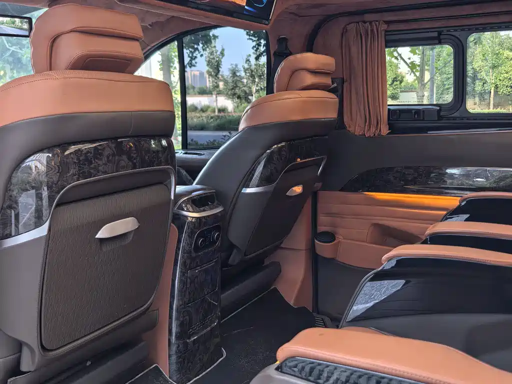 Ford Tourneo 2023 — фото 12